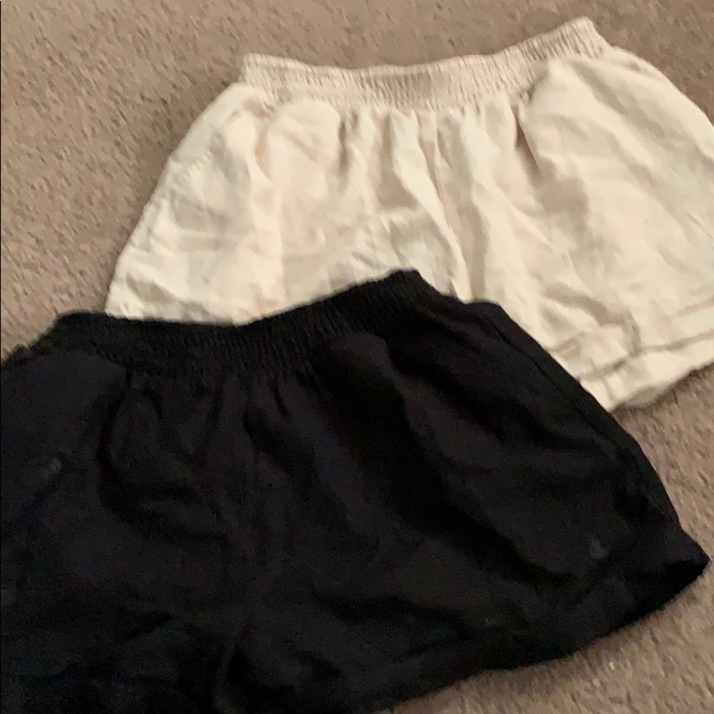 Short pair same style